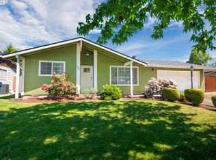 1735 Rainbow Dr, Springfield, OR 97477