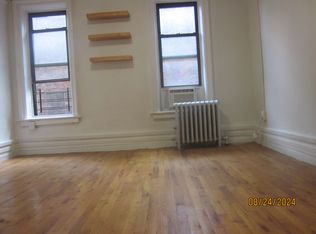 383 S 3rd St #B, Brooklyn, NY 11211