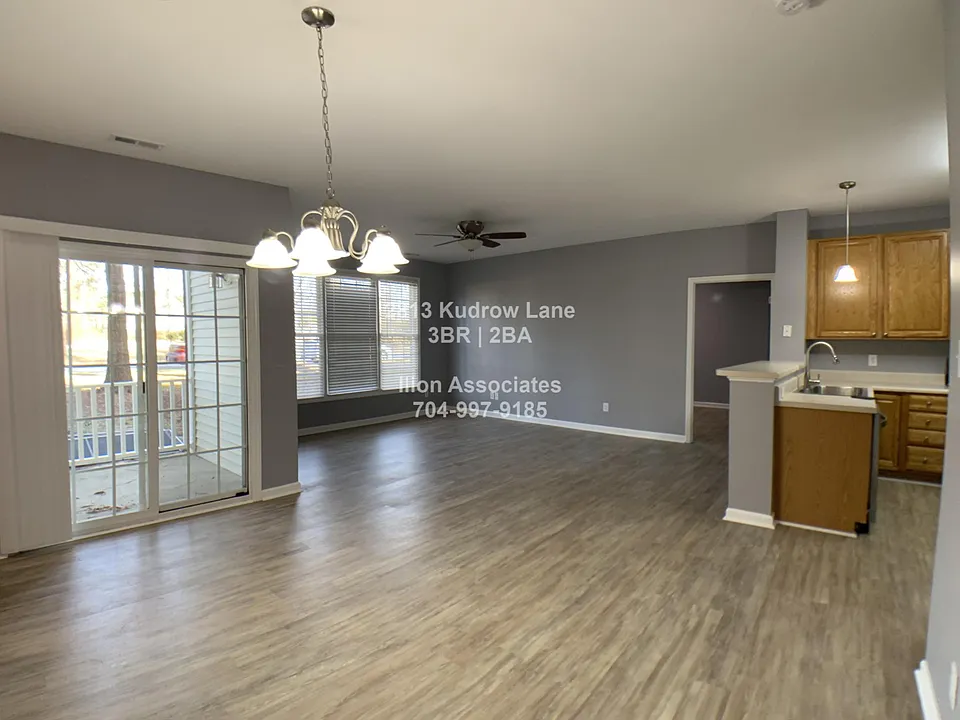 2813 Kudrow Ln #2813