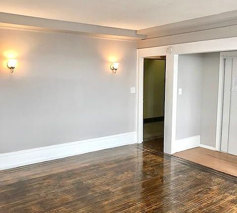 3rd image of 27 N Harrison St #808