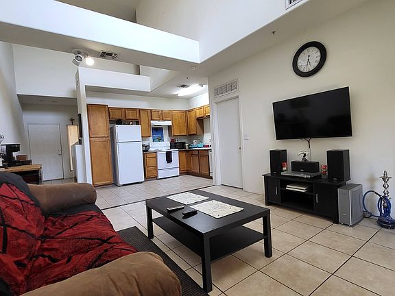 4th image of 15657 N 29th St #12
