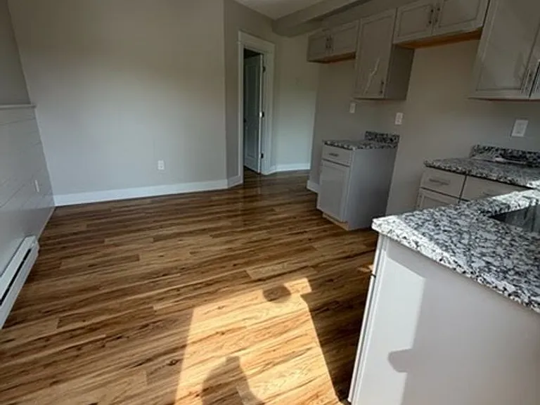 8448 S Maple City Rd — Photo 9