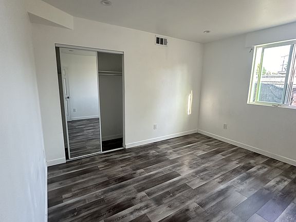 4th image of 5952 Muller St