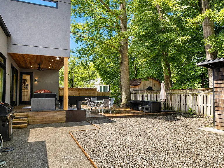 1 Timber Ln — Photo 28