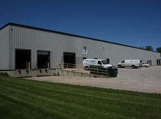 960 32nd Ave SW, Cedar Rapids, IA 52404