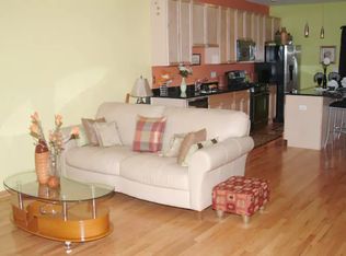468 E 42nd St, Chicago, IL 60653
