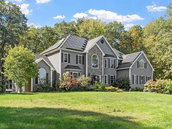 9 Winter Hill Rd, Lunenburg, MA 01462