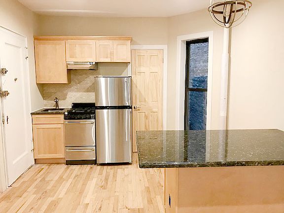 4th image of 245 E 94th St APT 3D