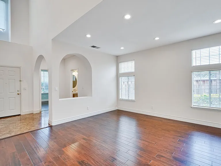 1907 Fumia Pl — Photo 17