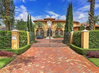 6701 SW 72nd Ct, Miami, FL 33143