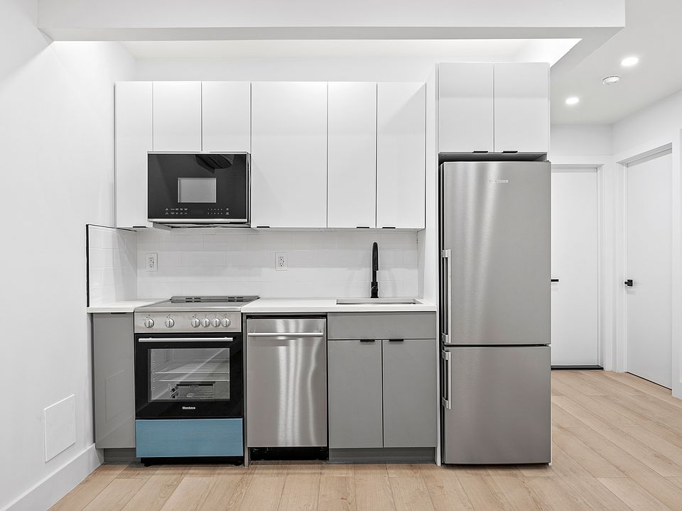 1st image of 200 Meserole St APT 2
