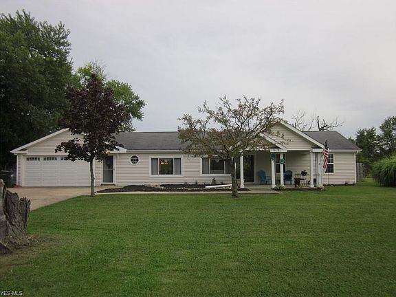 2nd image of 706 Stewart Ave