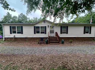 1445 Leadmine Rd, Gaffney, SC 29340