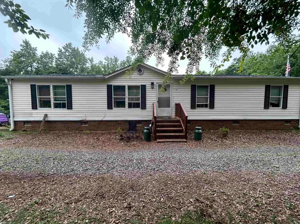 1445 Leadmine Rd, Gaffney, SC 29340