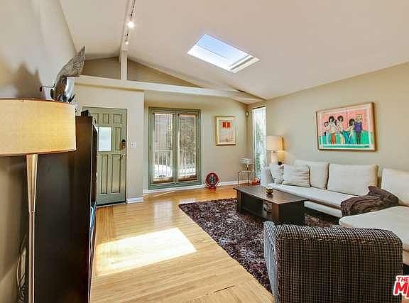 5th image of 9005 Elevado St