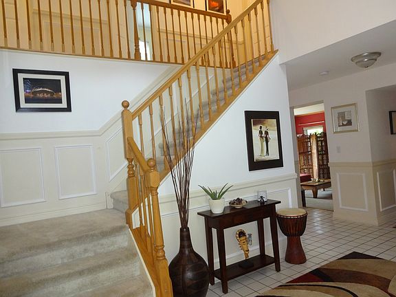 3rd image of 1362 Nightingale Ln