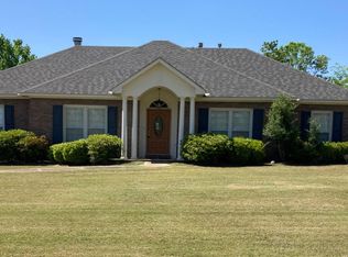 1648 Laurelwood Ln, Montgomery, AL 36117