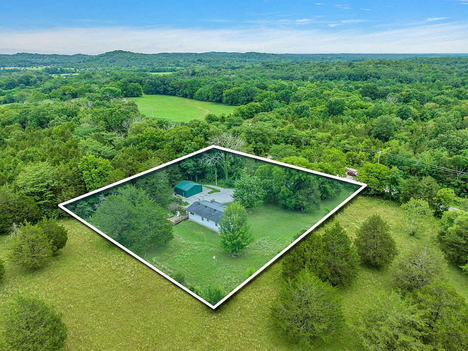 2nd image of 4928 Flat Creek Rd