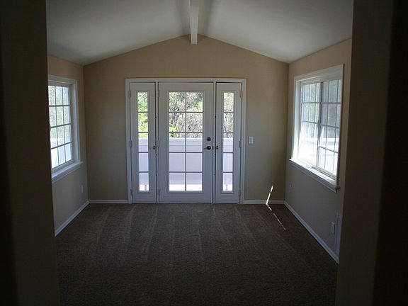 3rd image of 30750 Via Las Rosas
