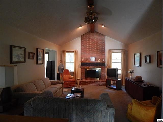2nd image of 2823 SW Lincolnshire Ct