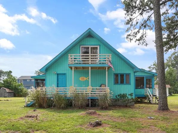 5320 Cedar Dr, Chincoteague Island, VA 23336
