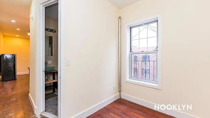 Rented by Nooklyn NYC LLC | media 29