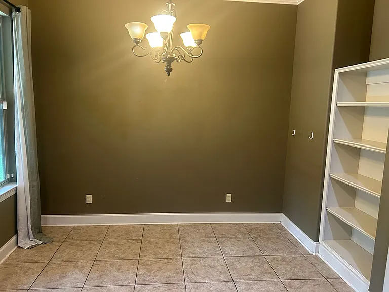 303 Annabelle Ln — Photo 5