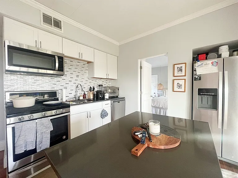 63 Leyden St #2 — Photo 8