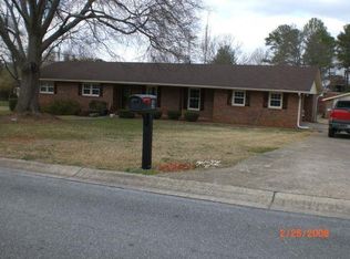 9 Benham Cres, Cartersville, GA 30120