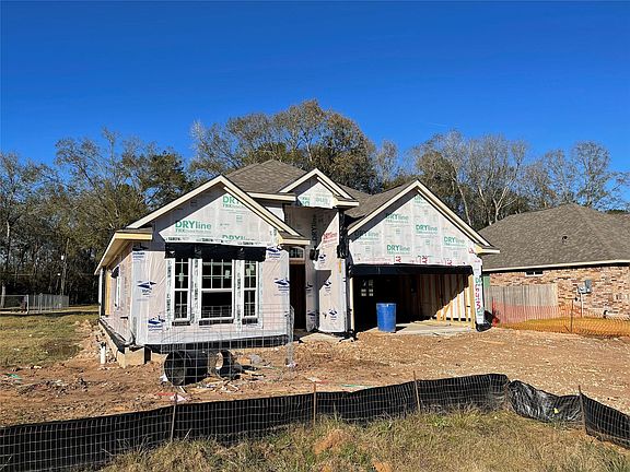 3rd image of 643 Linnwood Dr W