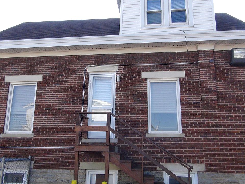 1st image of 3639 Glenmore Ave #2