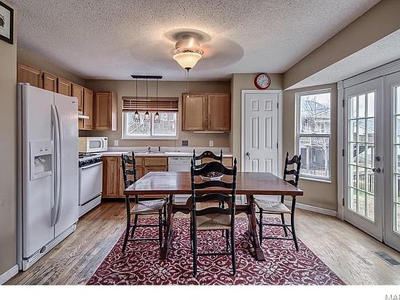 3rd image of 760 Highland Ave