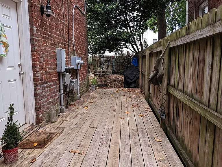 1609 W Grace St — Photo 18
