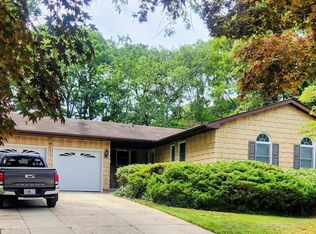 38 Maria Court, Holbrook, NY 11741