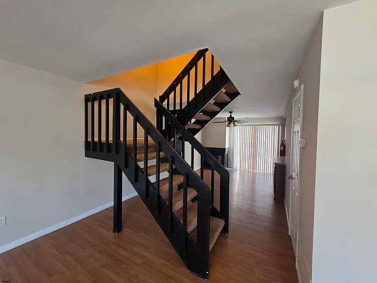 2529 Cottonwood Ct #2529 — Photo 2