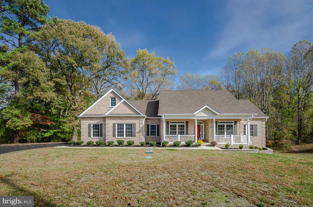 2051 Hatfield Rd photo 1
