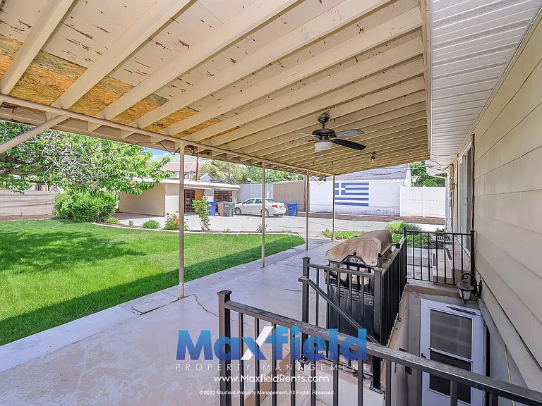 2139 E 1300 S — Photo 35