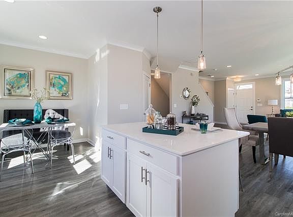 5th image of 129A Capital Ave #401