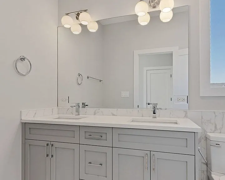 3545 W Belmont Ave #2 — Photo 9