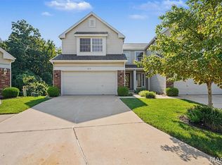 3815 Southern Manor Dr, Saint Louis, MO 63125