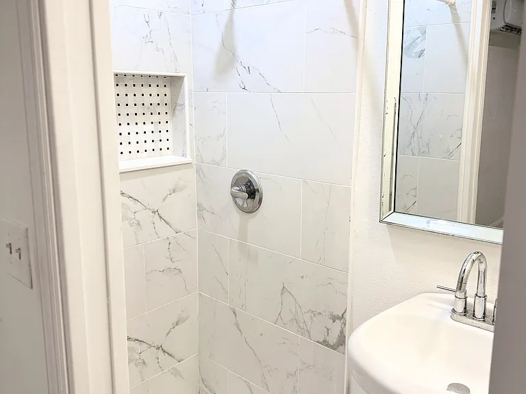 2315 Carroll Pl #2 — Photo 6