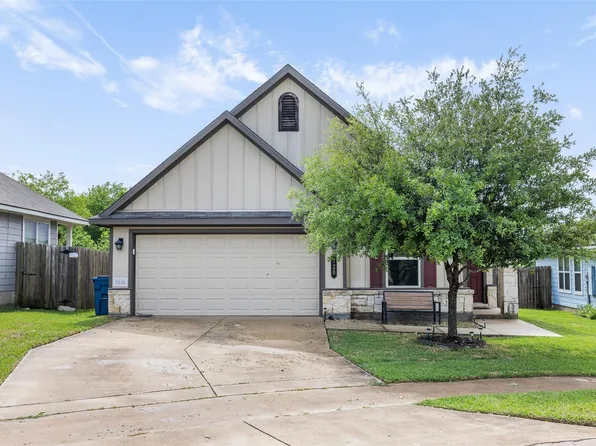 128 Dove Ct, Navasota, TX 77868
