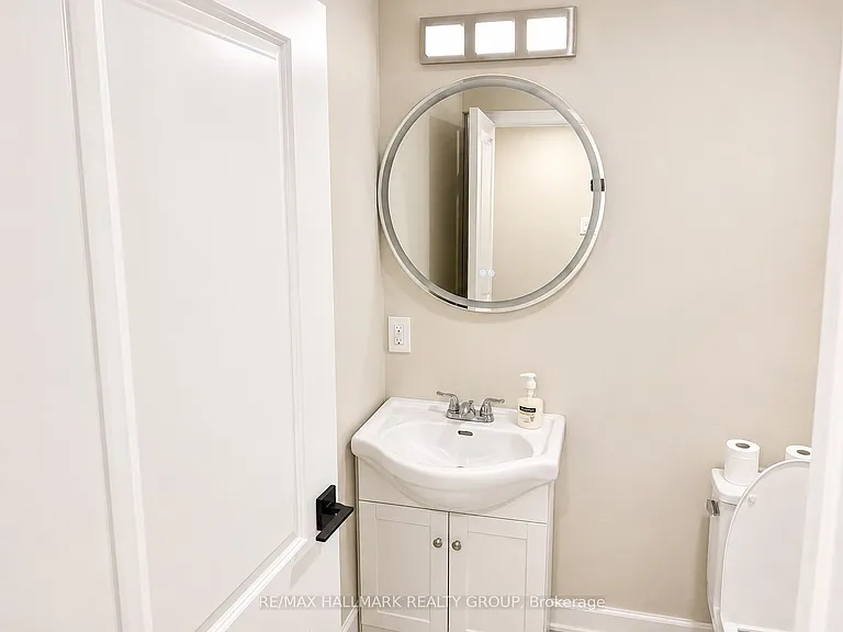 1926 Celeste Way — Photo 17