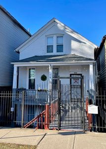 8850 S Buffalo Ave, Chicago, IL, 60617