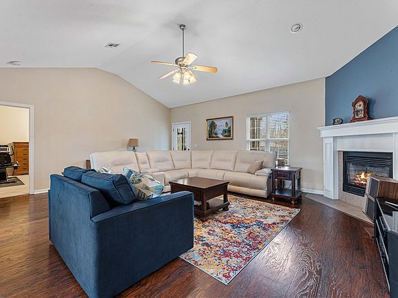 2nd image of 5 Alford Cir