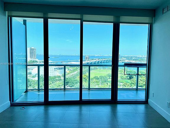 4th image of 888 Biscayne Blvd APT 1811