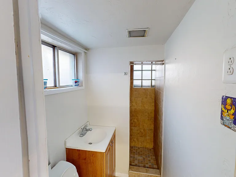 454 Cedar St #2 — Photo 13
