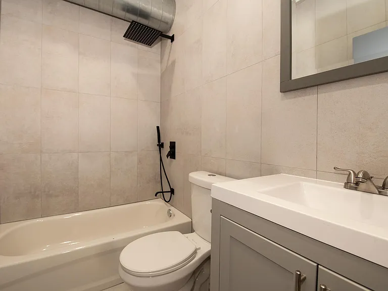 638 Diamond St #2 — Photo 10