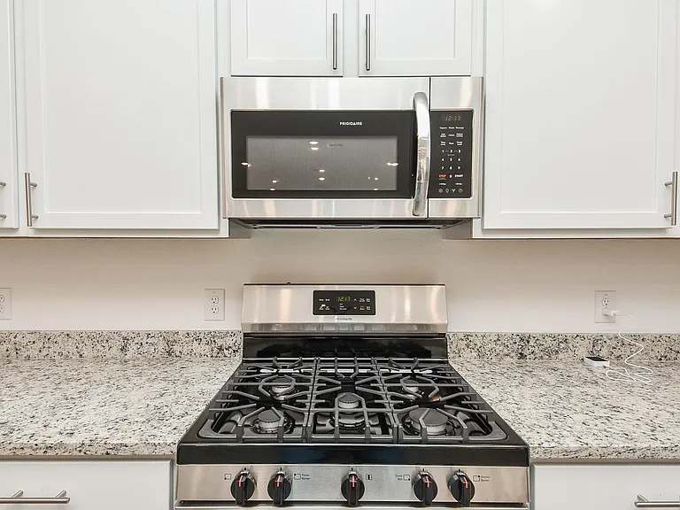 8426 Manta Ray Dr — Photo 16