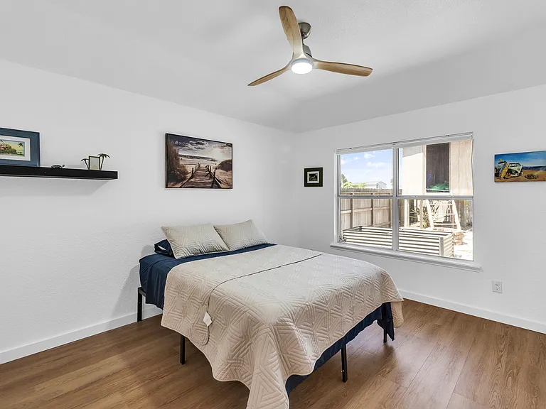 15829 Vincent Dr — Photo 27